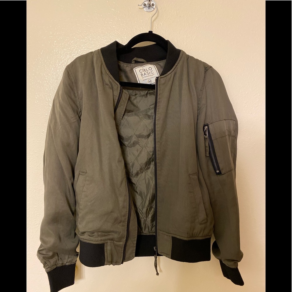 Cielo Basic Olive Green Bomber Jacket